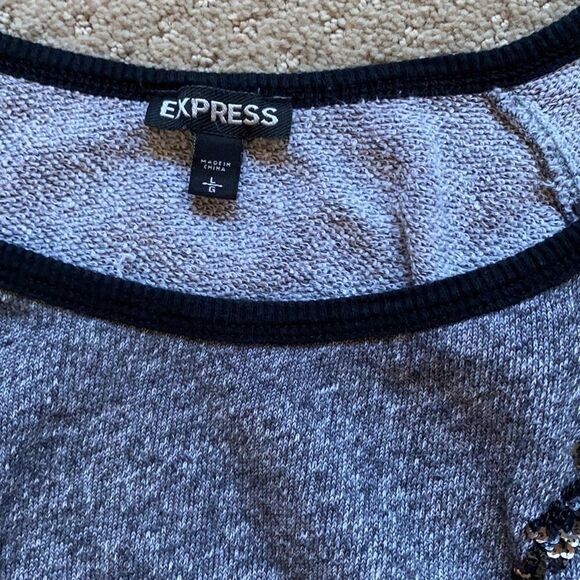 Express Top. Size large. Cropped. Very good condition. - Picture 2 of 5